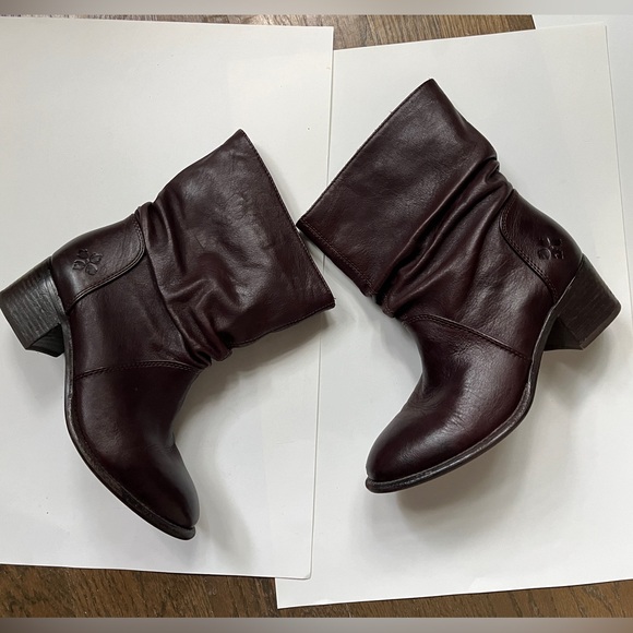 Patricia Nash Block Heel Scrunched Leather Ankle Boots EUC 80s aesthetic - Picture 1 of 10
